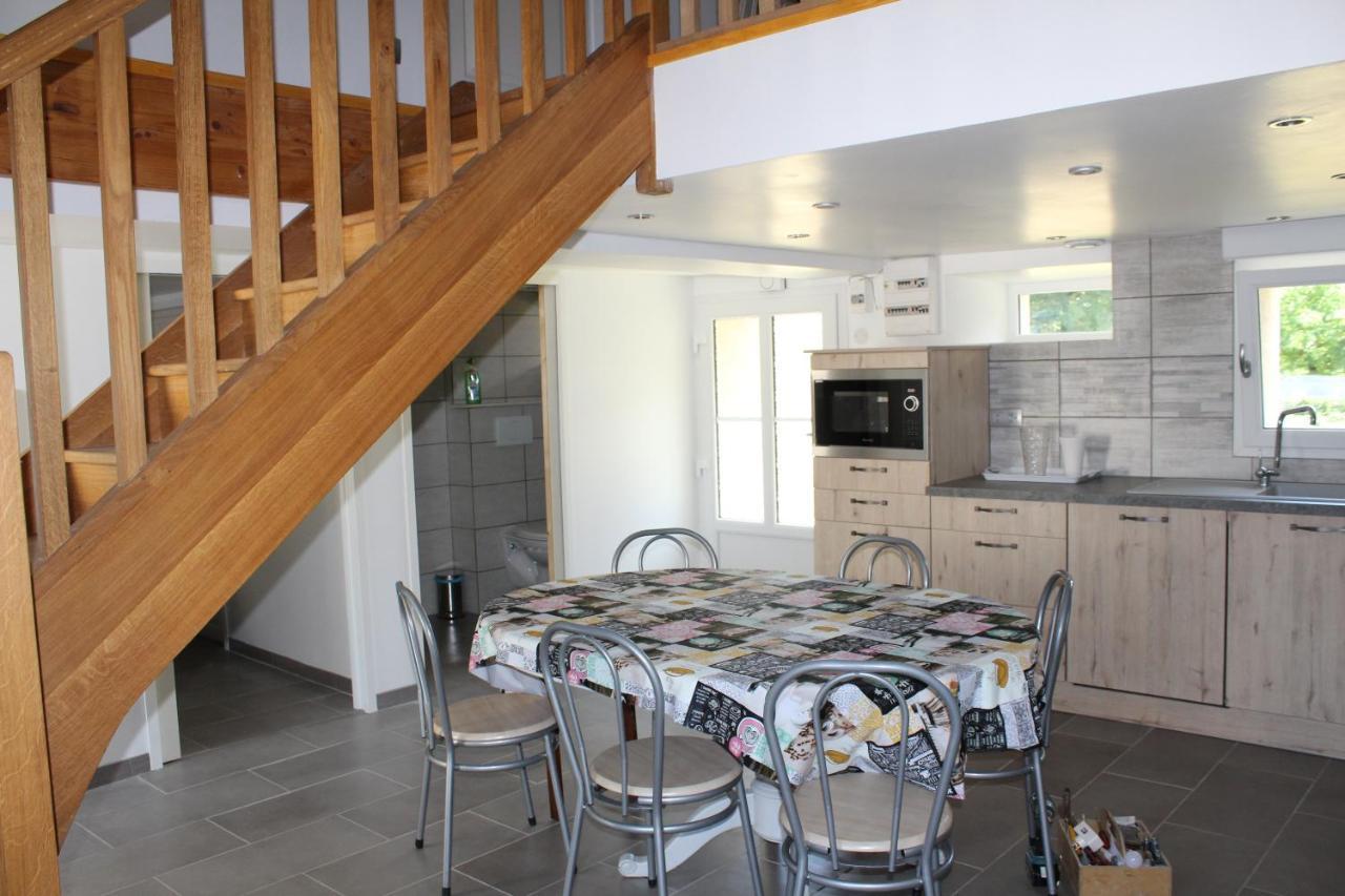 Gite Meuble Pmr Mosnay Экстерьер фото